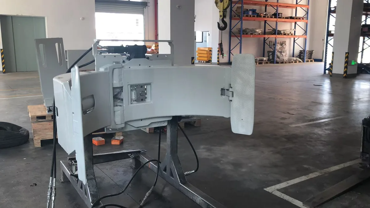 15F Paper Roll Clamp - 16