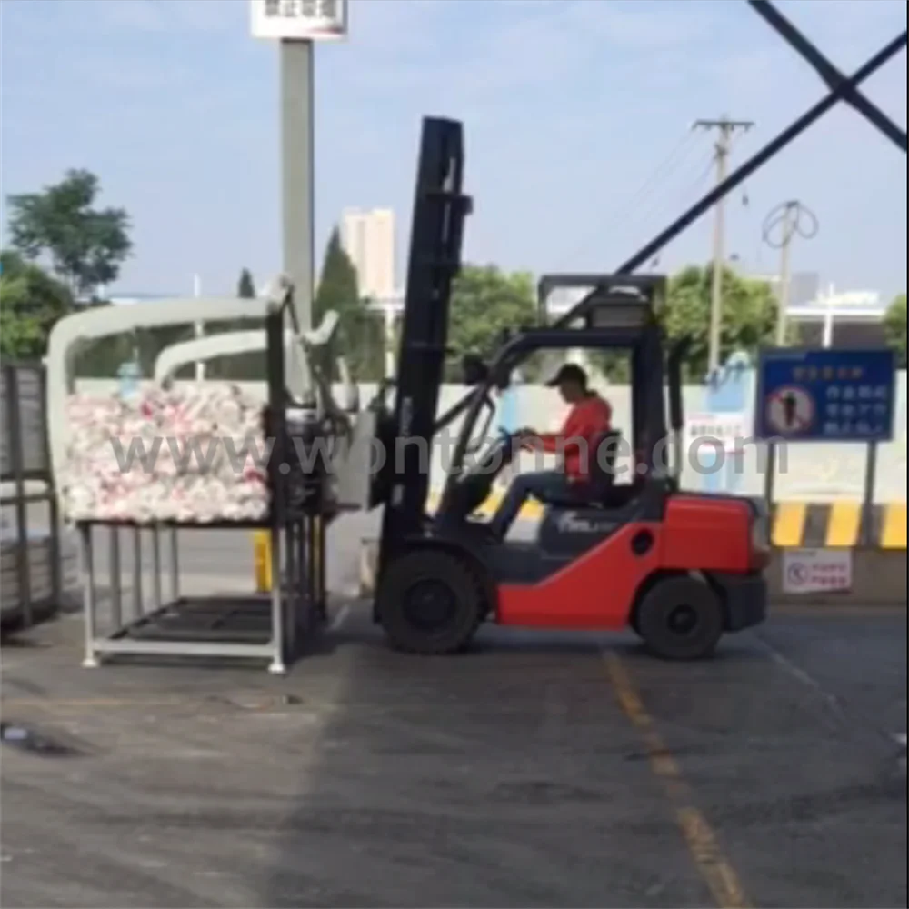 Hinged PVC Pipe Handler - 4