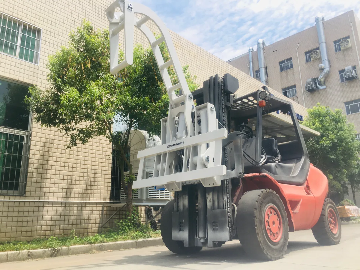 Hinged Steel Pipe Handler - 9