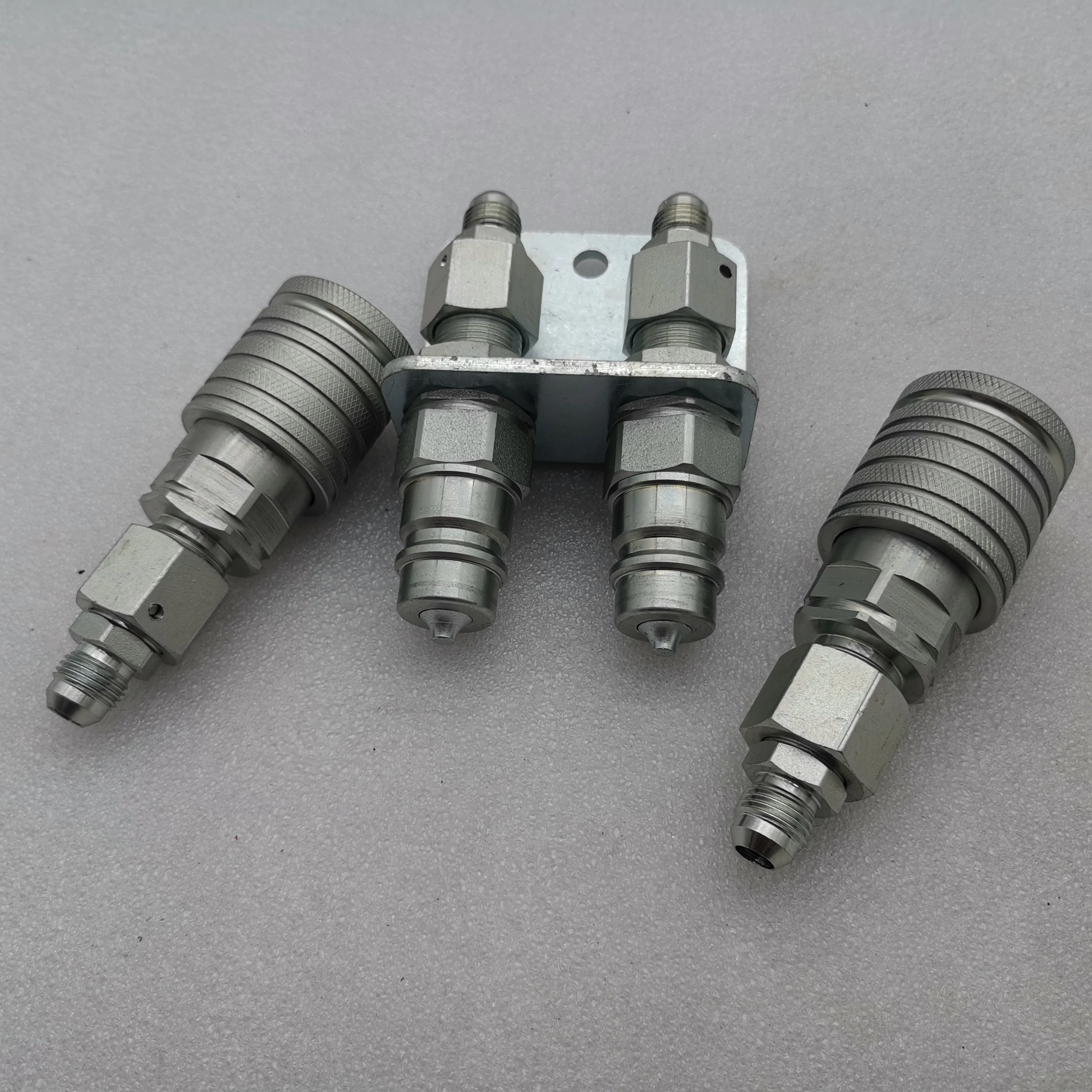 Quick Change Connector
