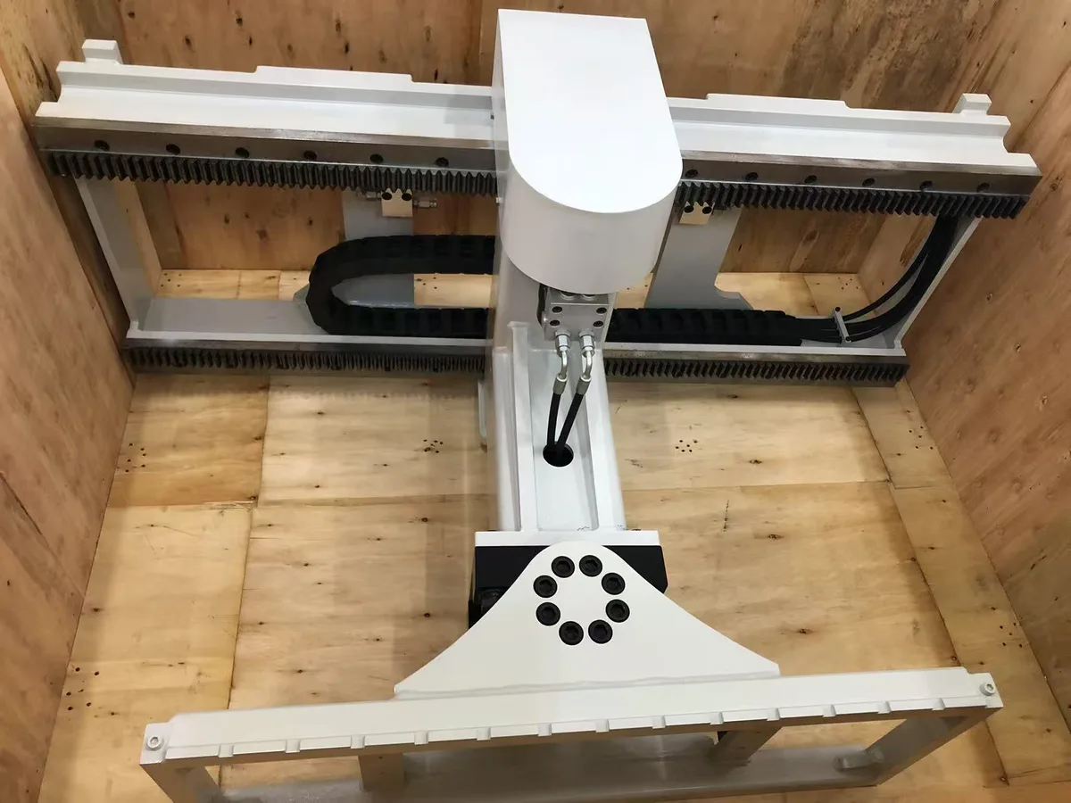 Tri-lateral head unit - 2