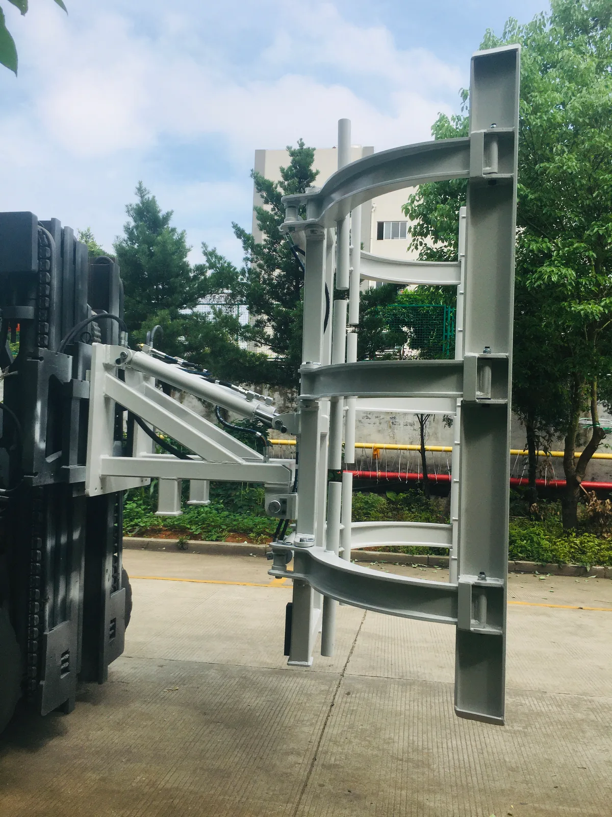 Tyre Clamp (Tipping Type) - 9
