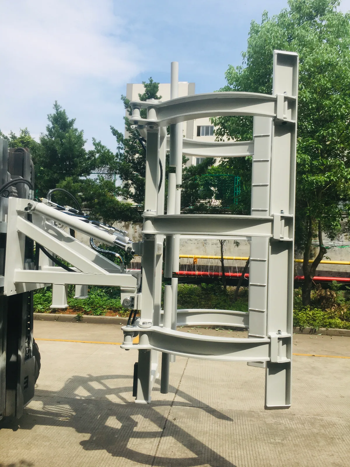Tyre Clamp (Tipping Type) - 4