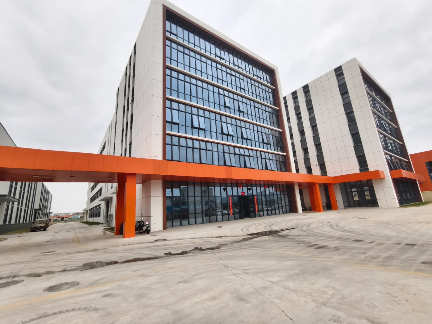 Wontonne factory building front view